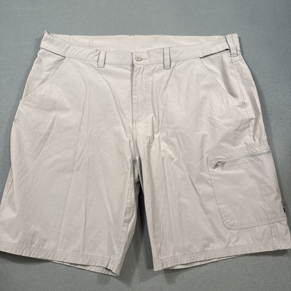 Huk Next Level Fishing Shorts Mens 40 Light Gray Cargo Performance Quick Dry